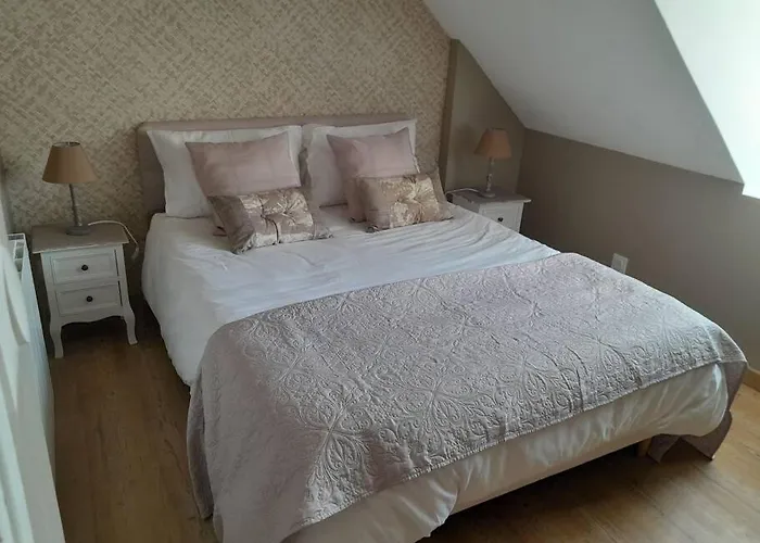 Tante Jeanne Holiday home Reville