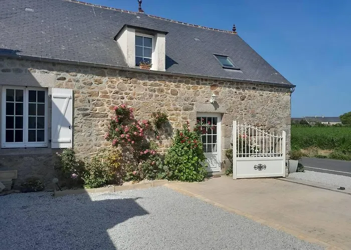 Tante Jeanne Reville