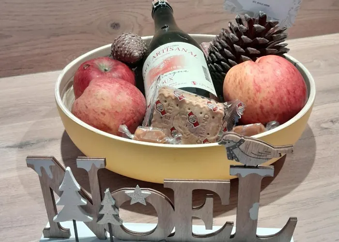 Tante Jeanne Reville