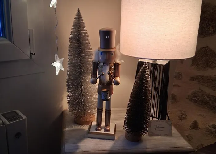 Tante Jeanne Holiday home Reville